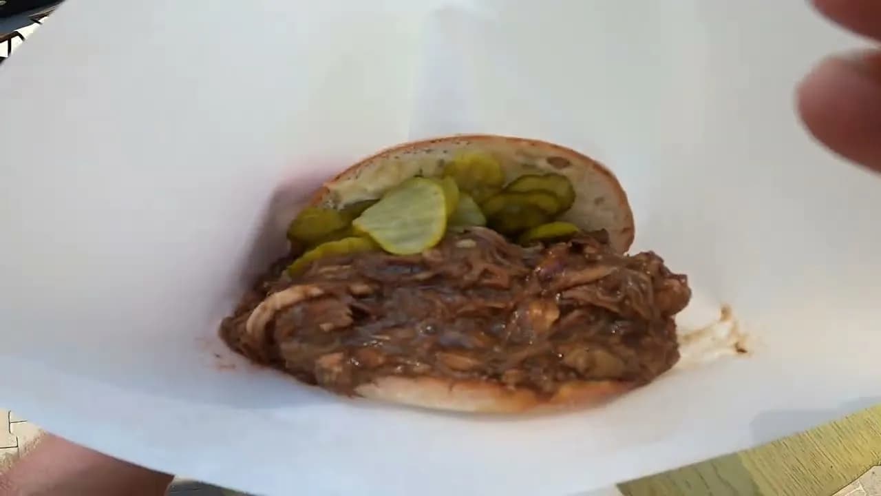 Gdzie zjeść maczankę po krakowsku? Odkryj najlepsze miejsca w Krakowie