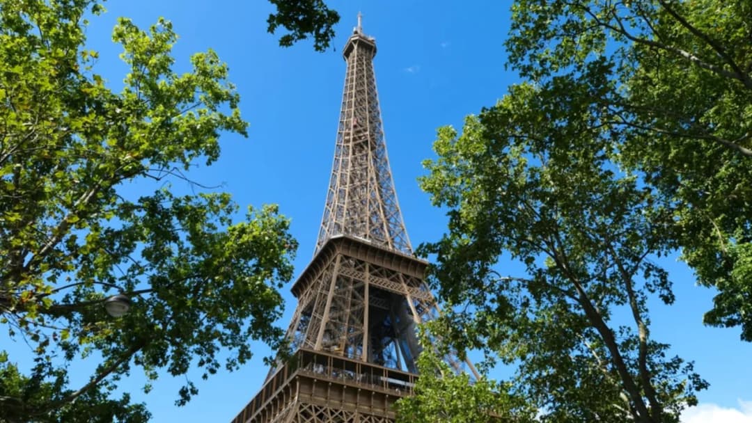 Jak wygląda wieża Eiffla w Paryżu? Zaskakujące detale i historia