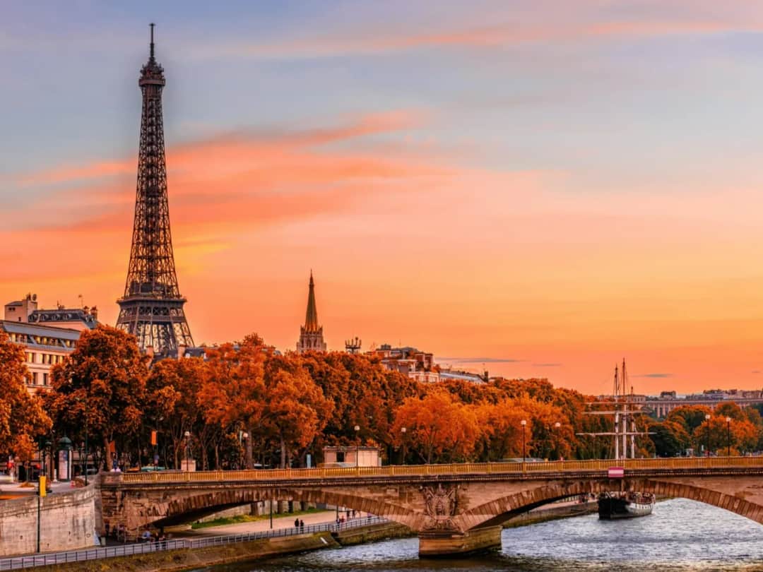 Jak wygląda Paryż? Odkryj piękno i kontrasty tego miasta