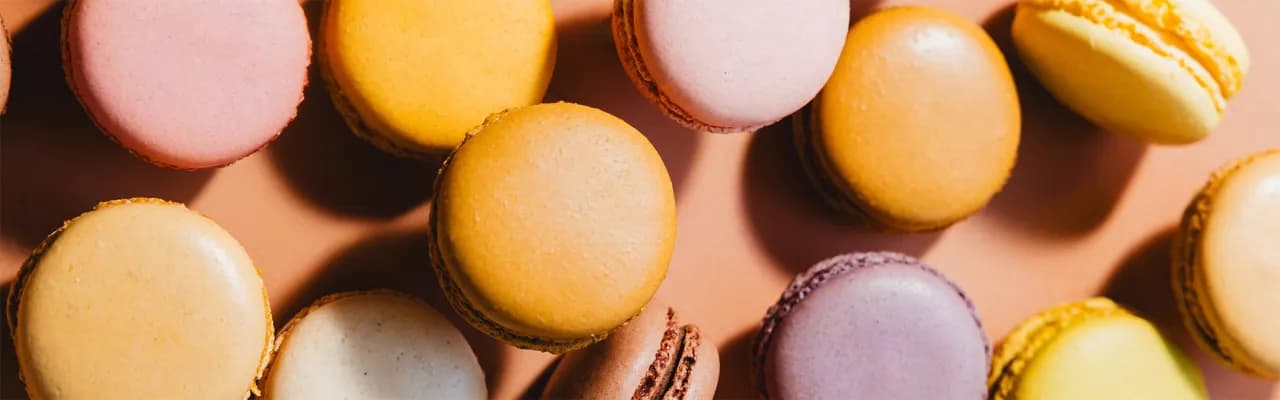 Macarons: Jak je przygotować w domu i jakie smaki wybrać