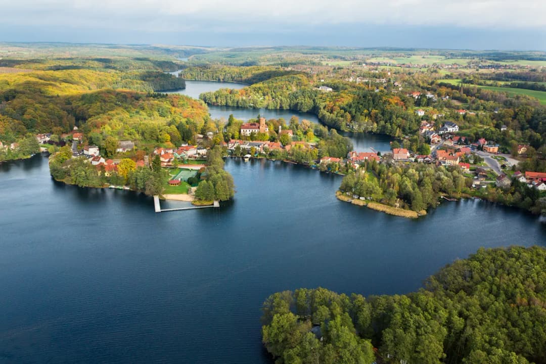 Najlepsze atrakcje jeziora łagowskiego, które Cię zachwycą