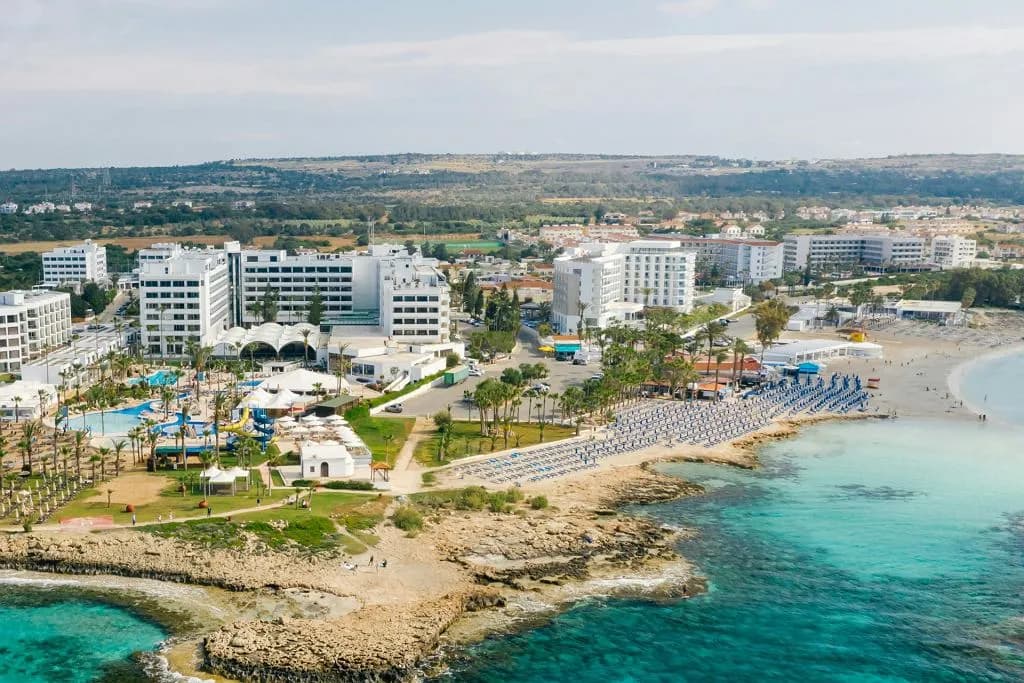 Cypr czy jest bezpiecznie? Odkryj prawdę o bezpieczeństwie turystów