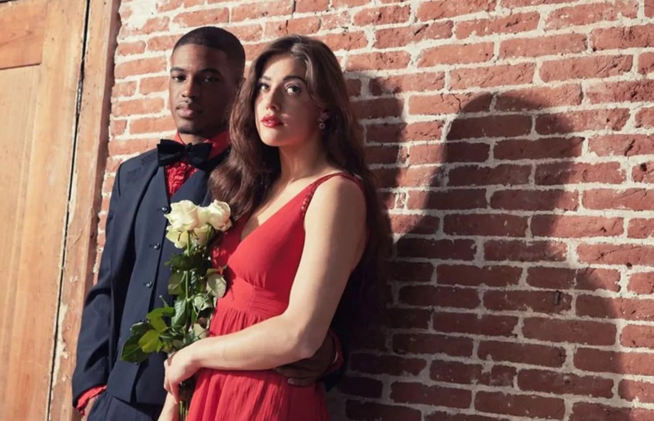 Miłość francuska w małżeństwie: akceptacja i moralne dylematy