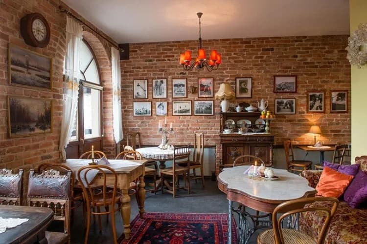 Gdzie zjeść w Kazimierzu? Odkryj najlepsze restauracje i smaki