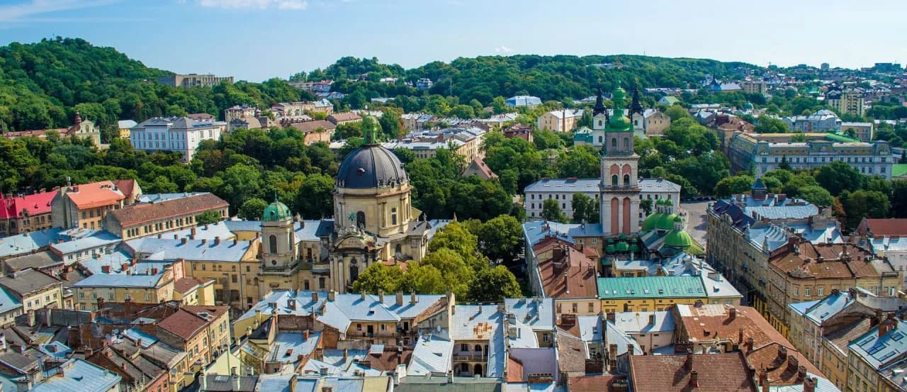 Lwów czy jest bezpiecznie? Odkryj ryzyka podróży do Ukrainy