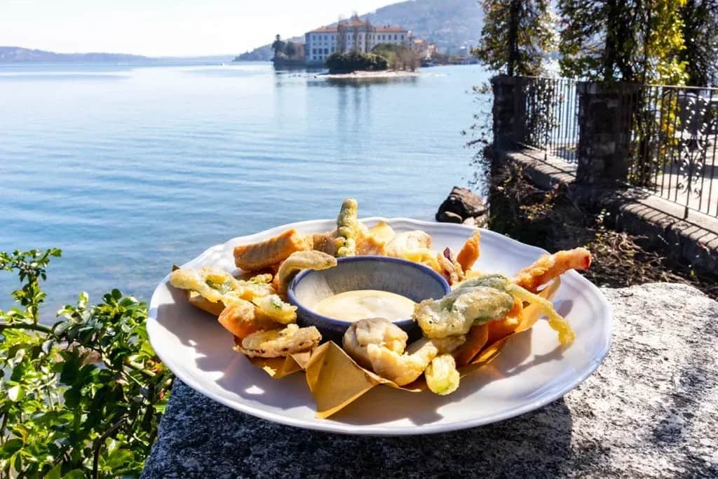 Gdzie zjeść w Varenna: najlepsze restauracje z widokiem na jezioro