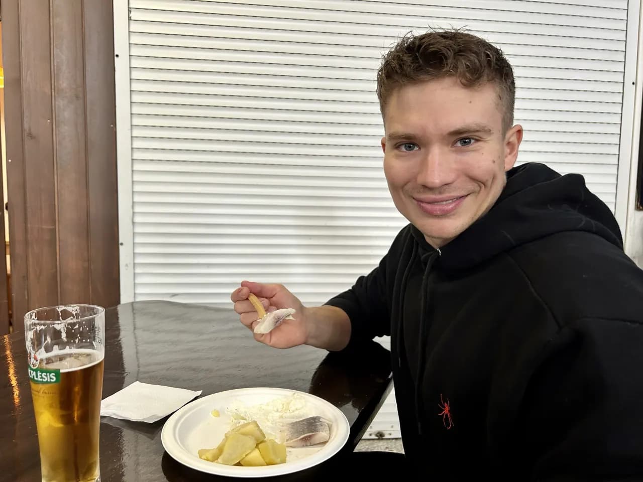 Gdzie zjeść w Rydze? Najlepsze miejsca na lokalne smaki i tanie jedzenie