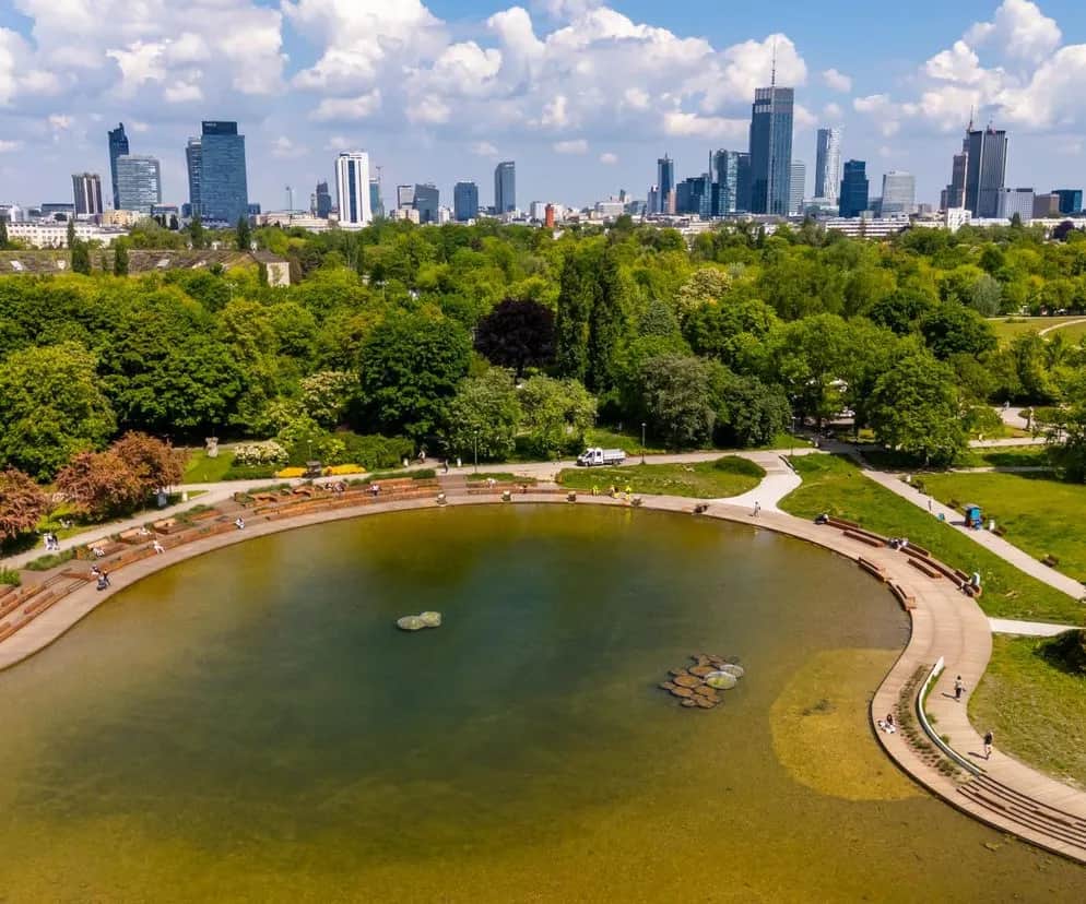 Najlepsze atrakcje w Polach Mokotowskich, które musisz poznać