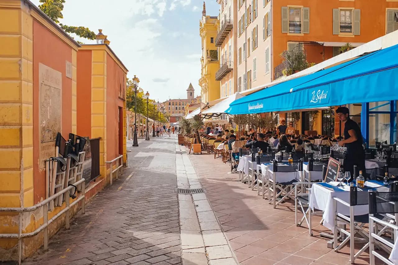 Gdzie zjeść w Nicei? Najlepsze miejsca na lokalne specjały